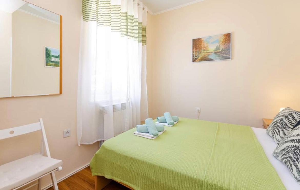 Apartments Tatjana Crikvenica Bagian luar foto
