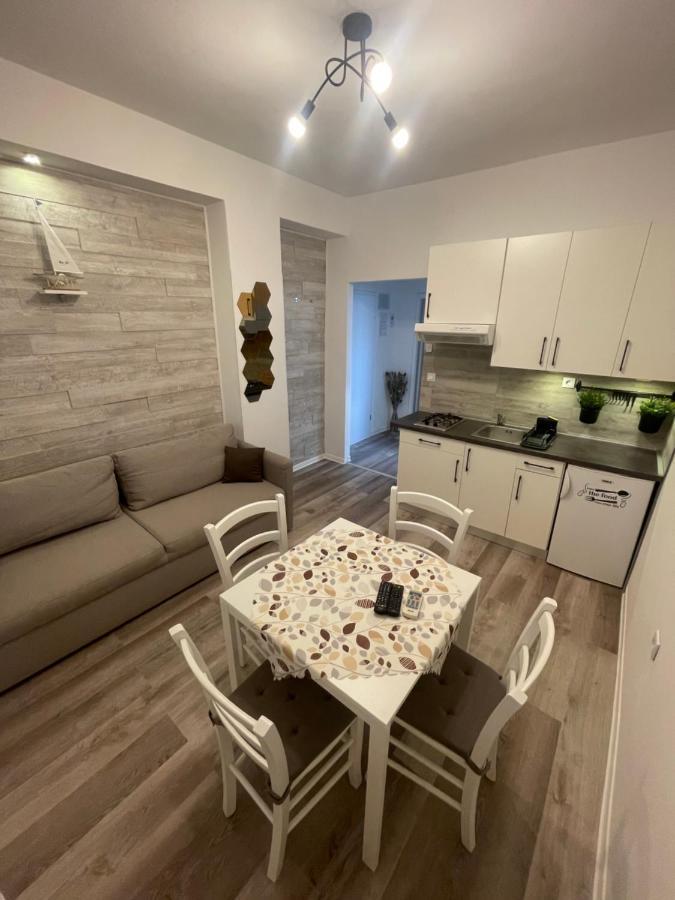 Apartments Tatjana Crikvenica Bagian luar foto