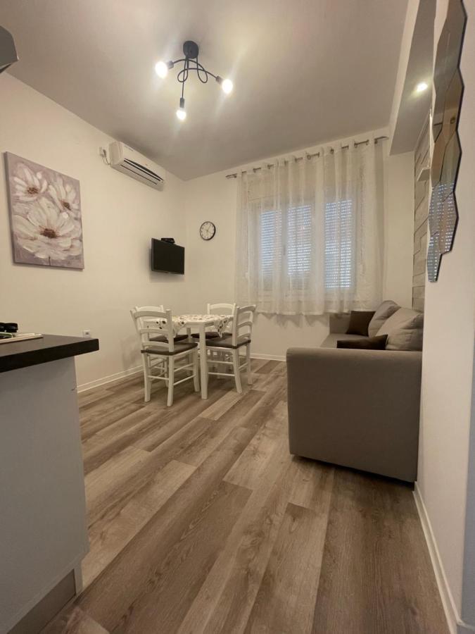Apartments Tatjana Crikvenica Bagian luar foto